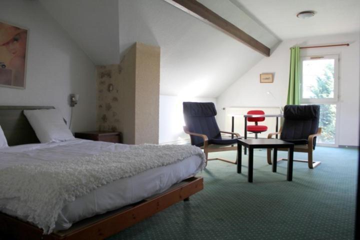Hotel Restaurant Du Mee Le Mée-sur-Seine Quarto foto